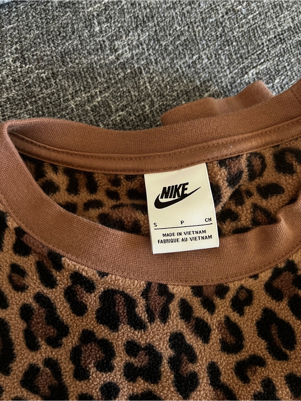 Nike Leopard-Print Crewneck Sweatshirt in Brown and Black with Yellow Logo - Picture 3 of 4